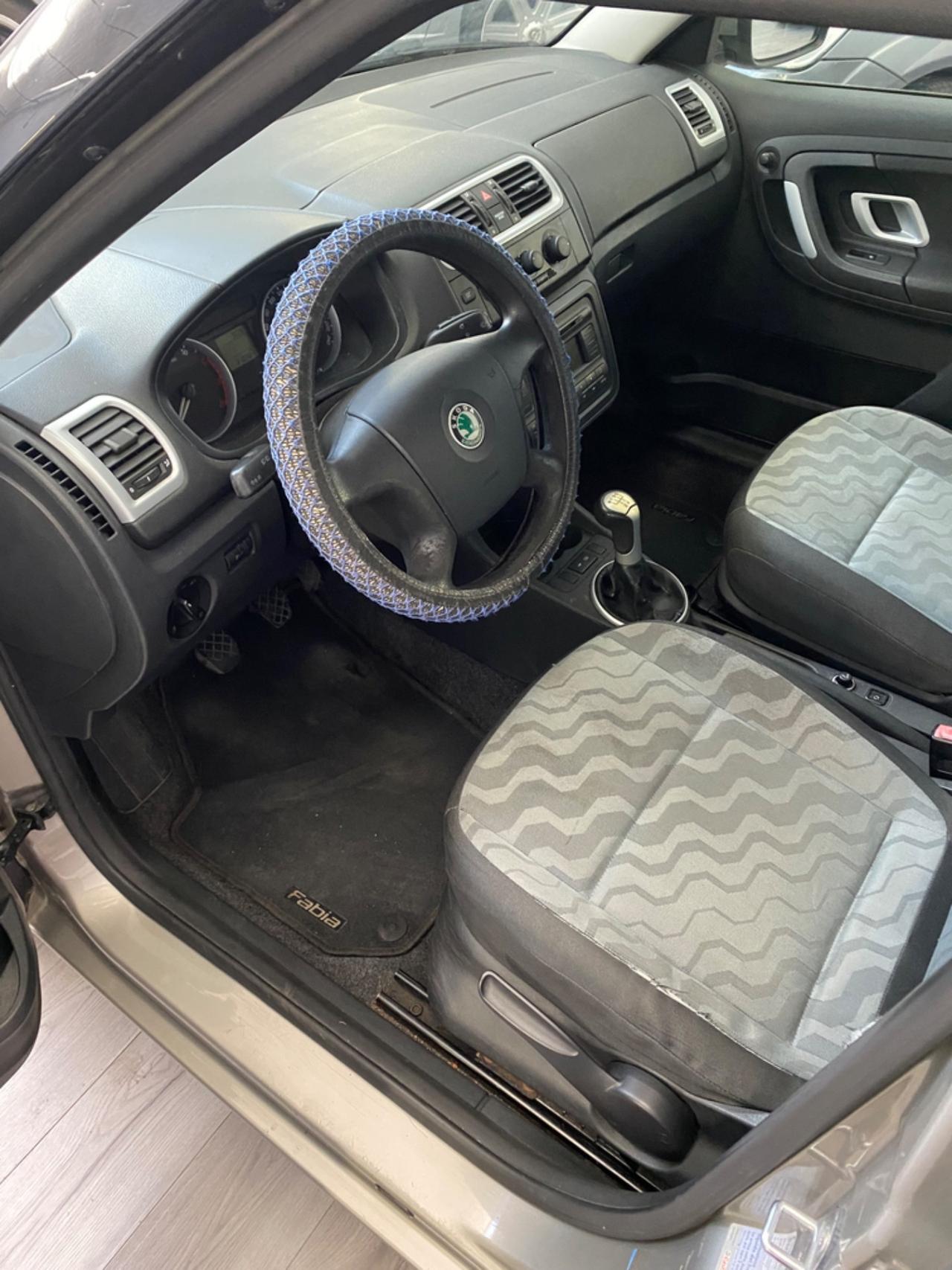 Skoda Fabia 1.2 12V 70CV 5p. Style