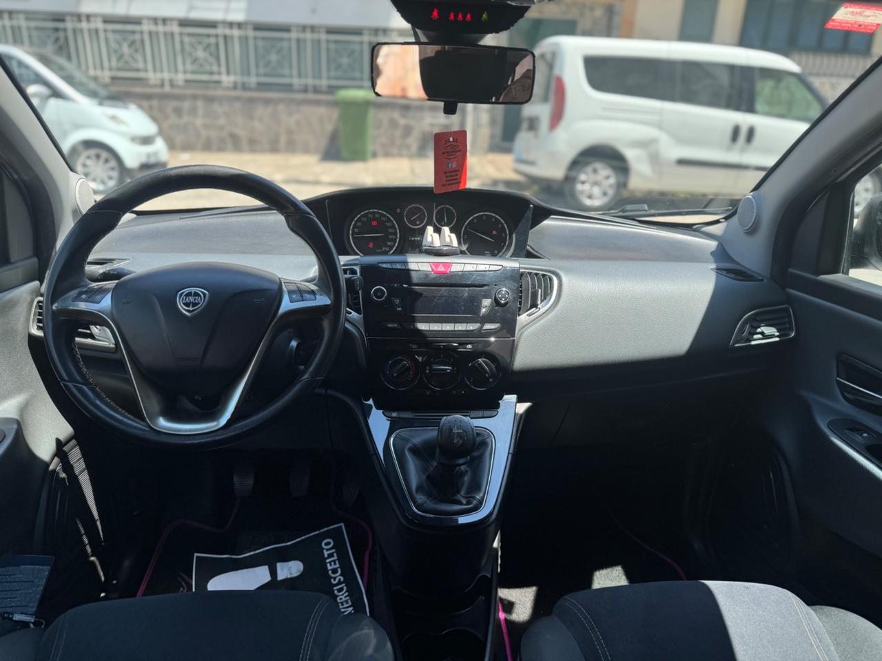Lancia Ypsilon 1.2 69 CV 5 porte GPL Ecochic Gold