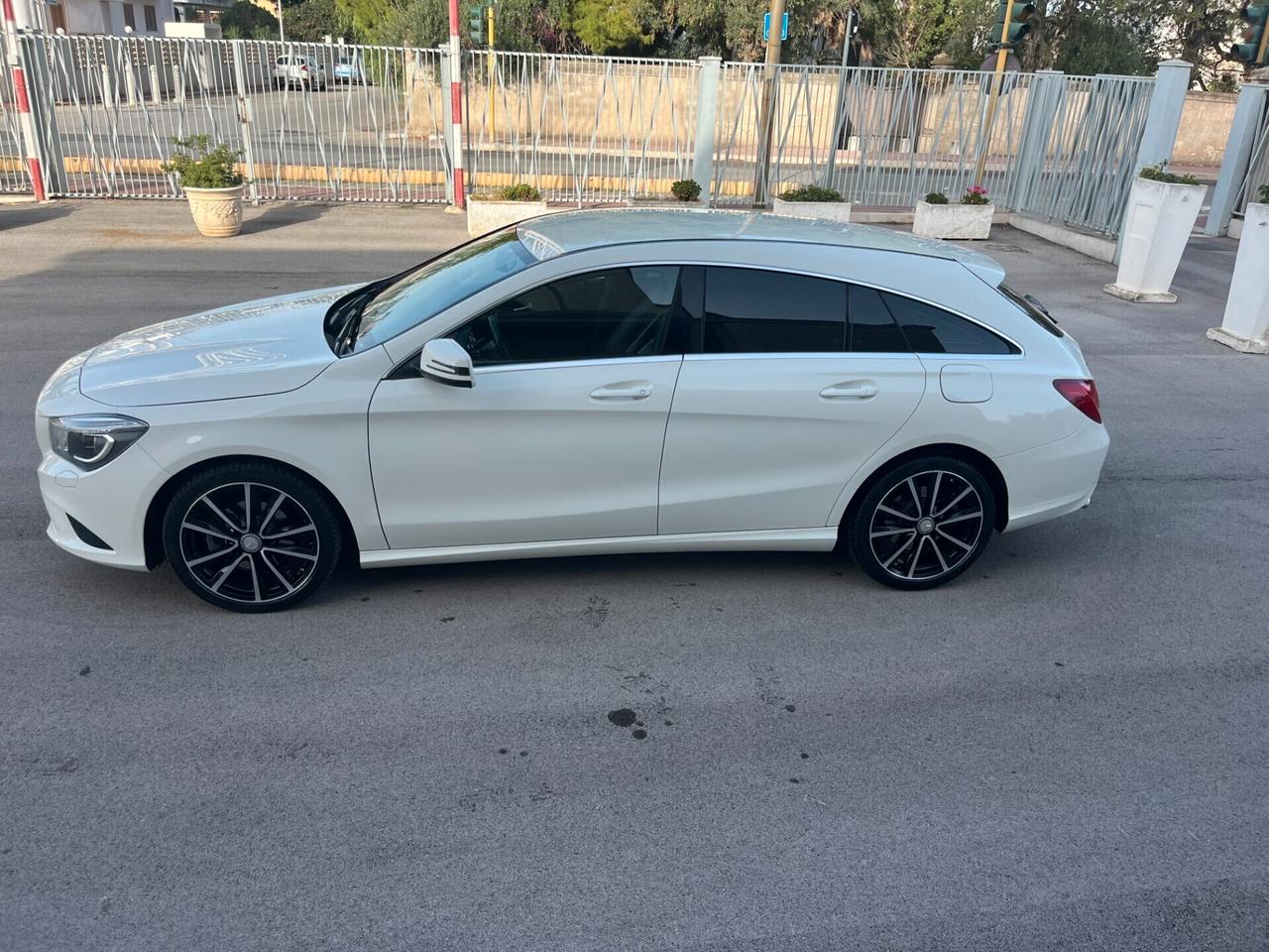 Mercedes-benz CLA 200 CDI Automatic Sport Km 99.00