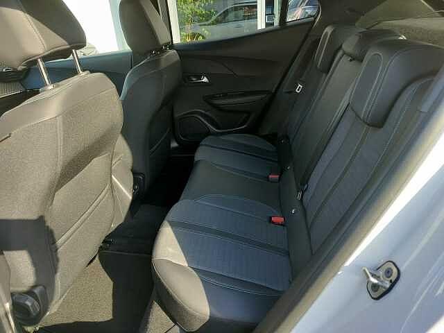 Peugeot 2008 PureTech 100 S&S Allure Pack