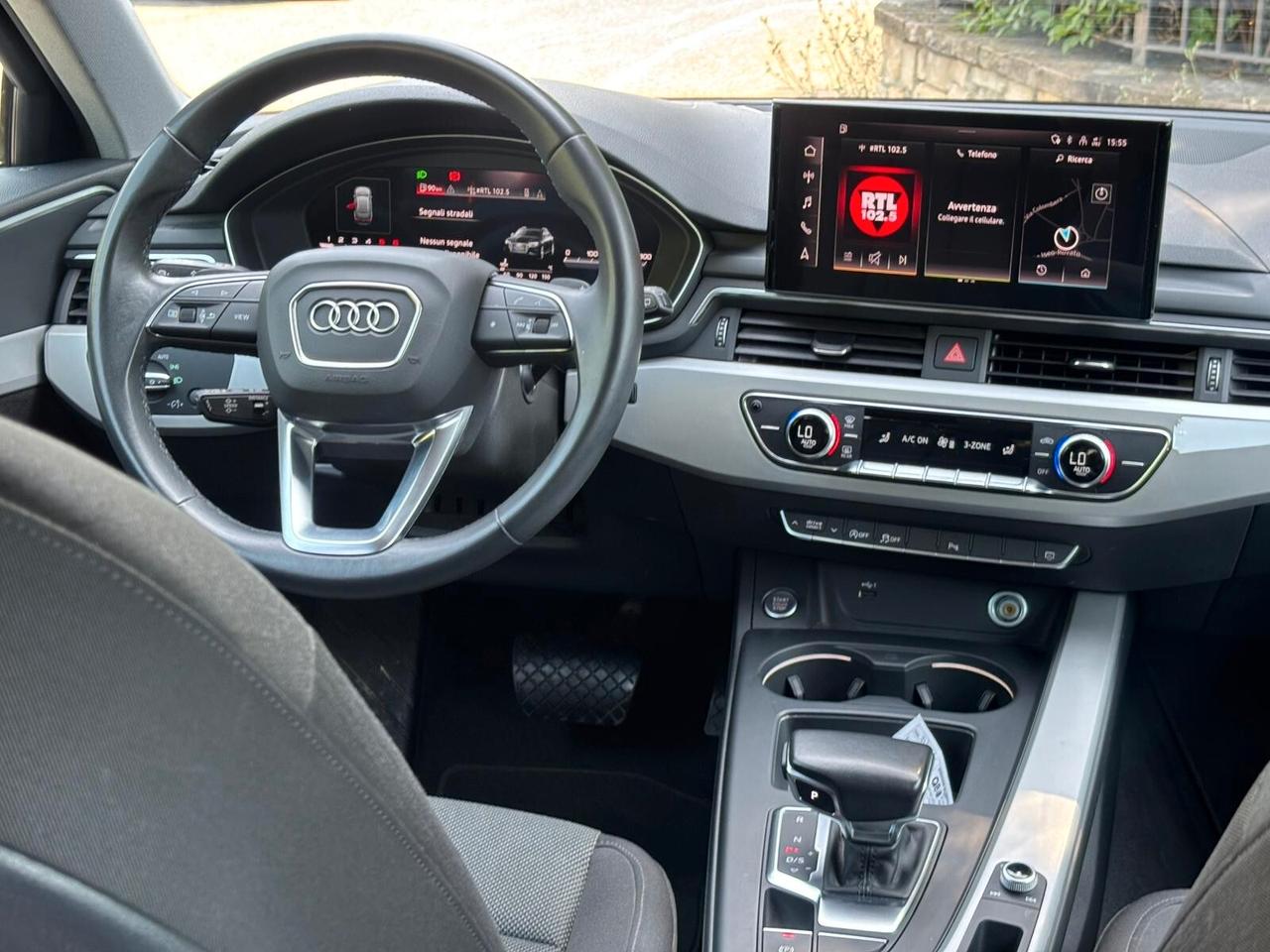 Audi A4 30 TDI/136 CV S tronic Business Advanced