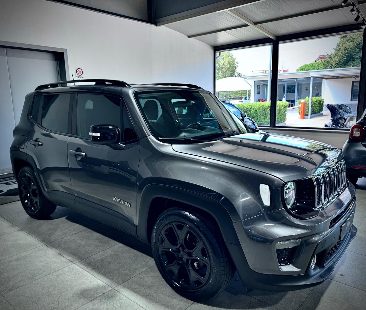 Jeep Renegade 1.6 MJT 95CV Limited Night Eagle