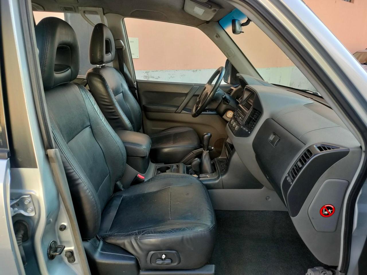 Mitsubishi Pajero 3.2 16V DI-D 7 posti e gancio