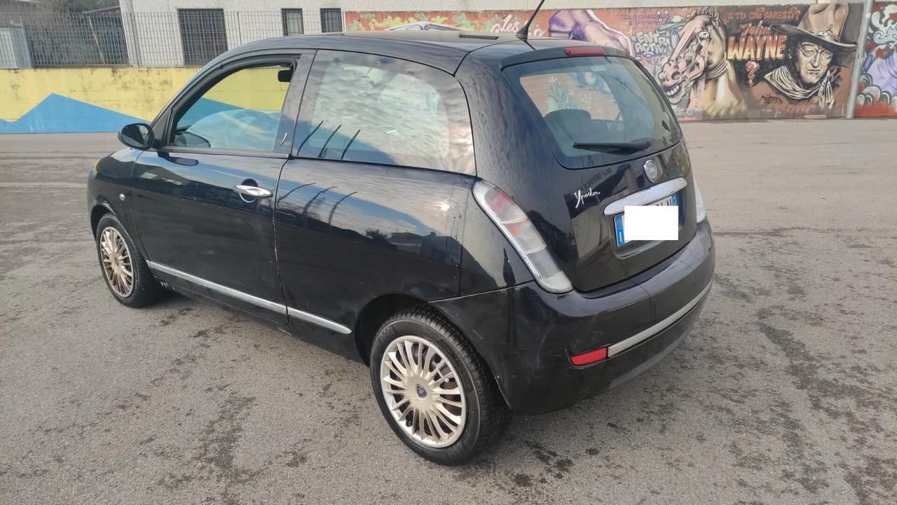 Lancia Ypsilon 1.2 bz 69CV NEOPATENTATAI - 2011