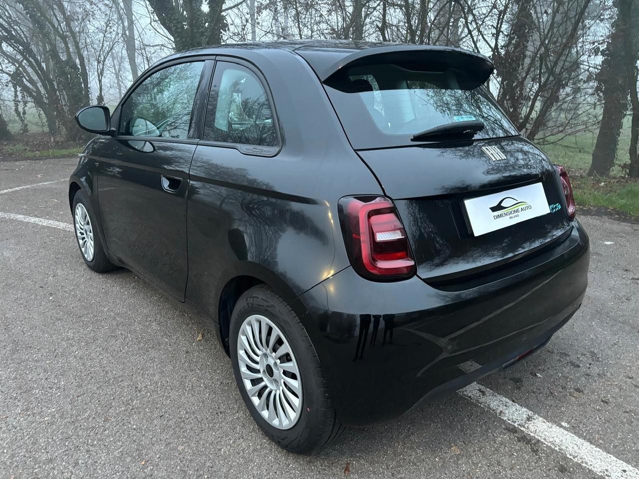 Fiat 500 500e Berlina 23,8 kWh Action