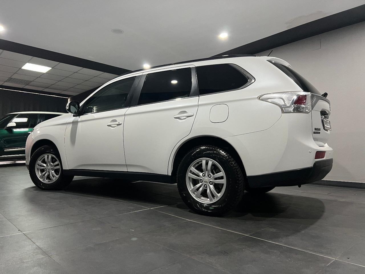 Mitsubishi Outlander 2.2 DI-D 4WD Intense UNICO PROPRITARIO