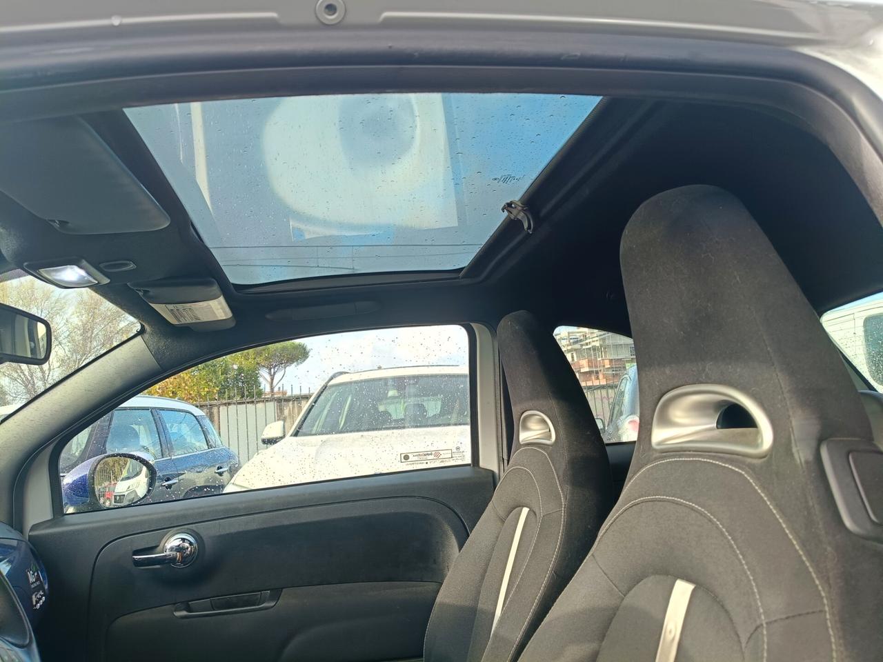 Abarth 500 1.4 Turbo T-Jet Custom