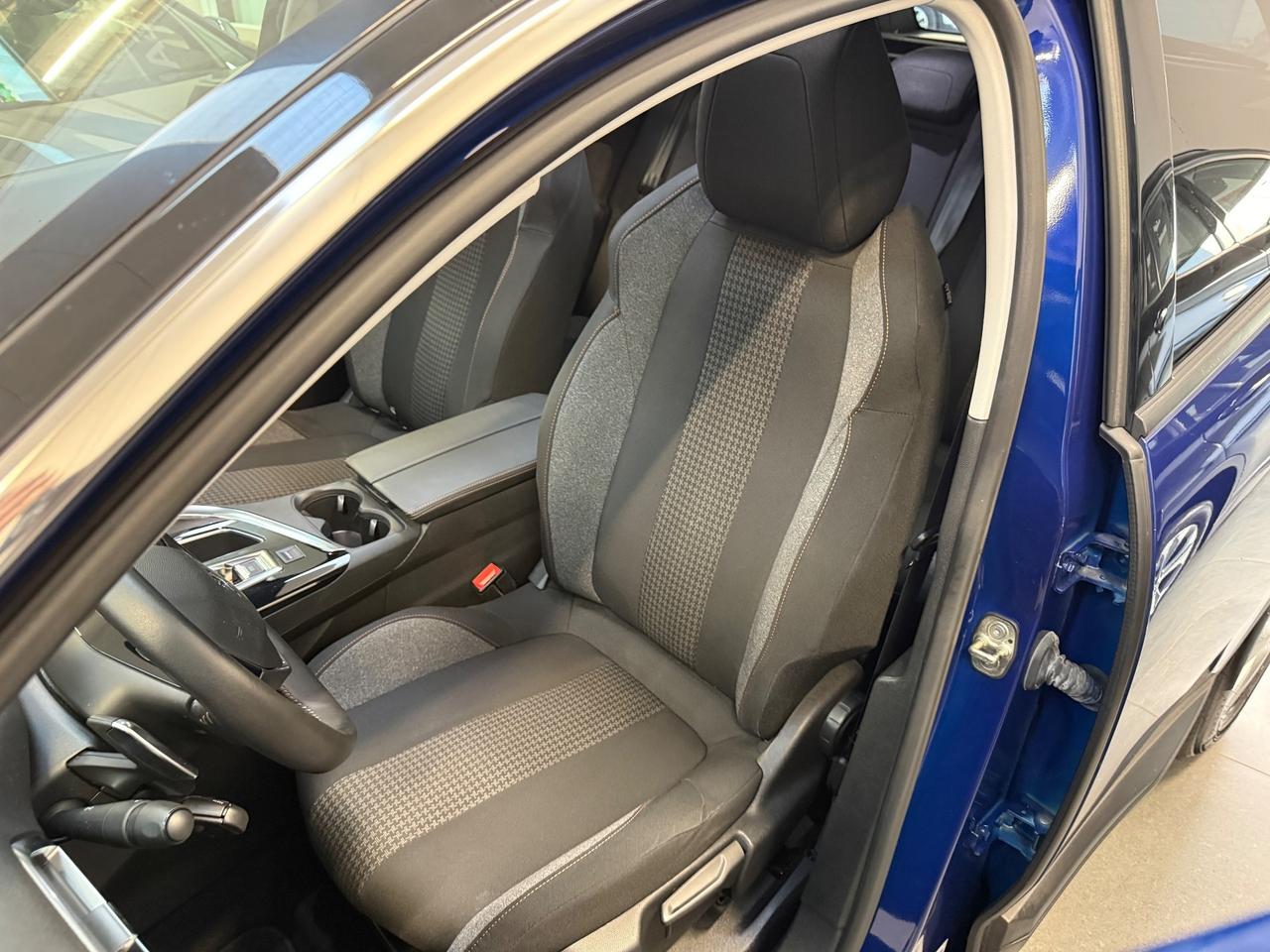 Peugeot 3008 BlueHDi 130 S&S Crossway