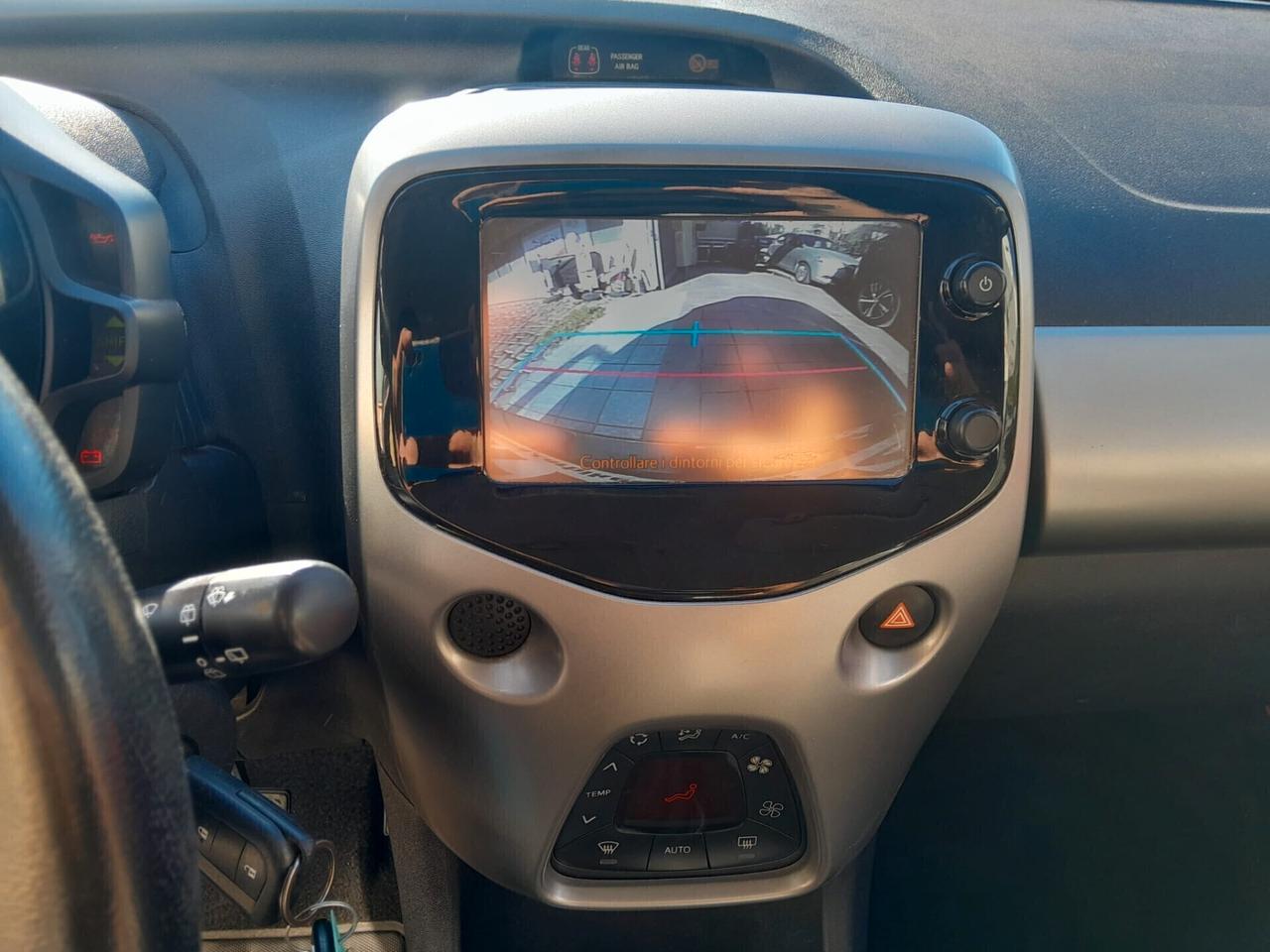 Toyota Aygo 1.0 VVT-i 69 CV 5 porte x-cite