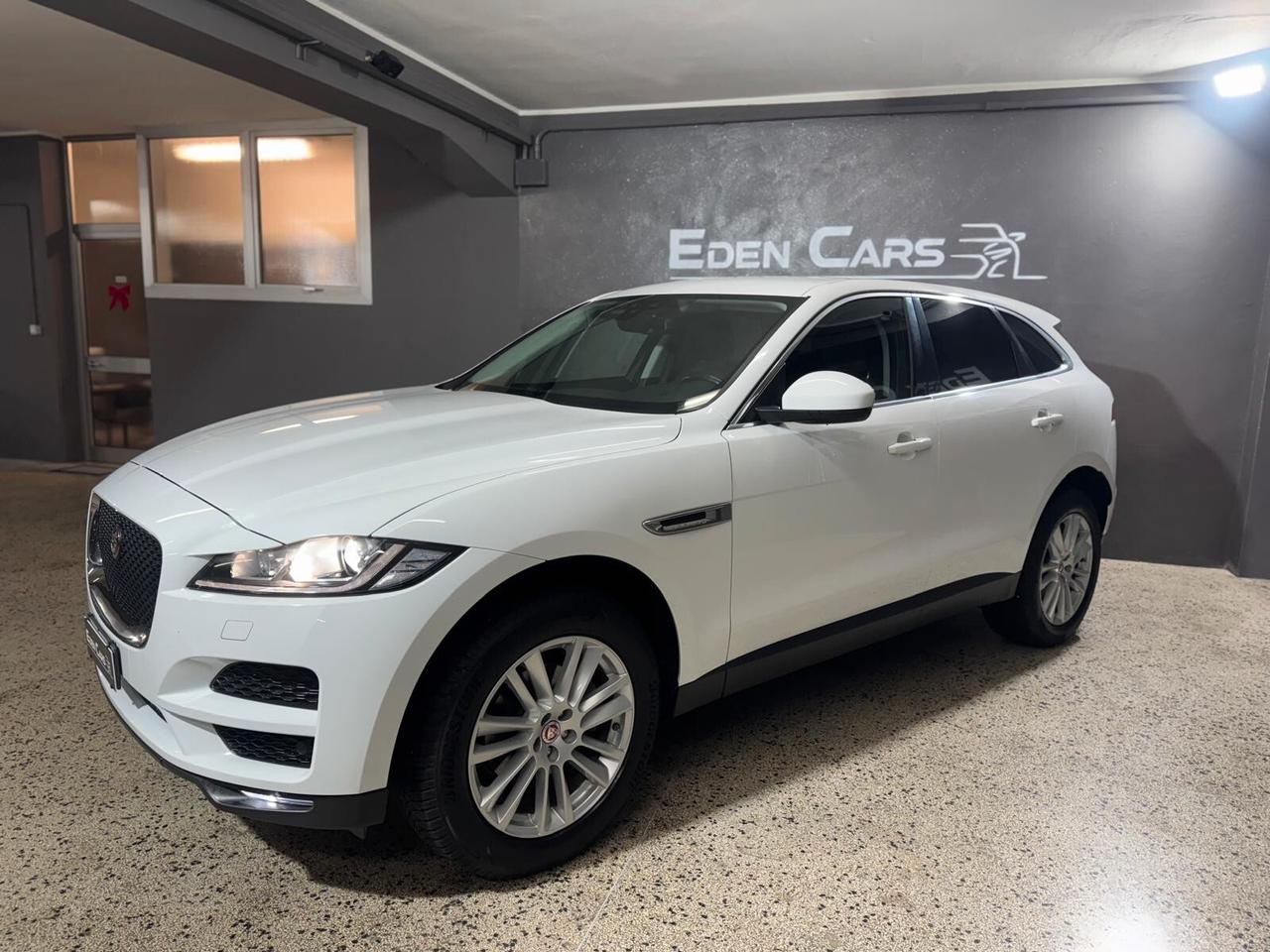 Jaguar E-Pace 2.0D 180 CV AWD R-Dynamic