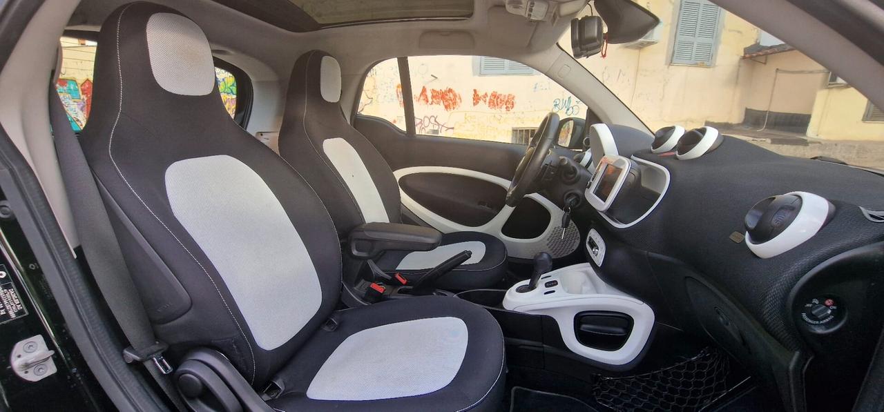 Smart ForTwo 90 0.9 Turbo twinamic Passion AUTOMATICA. FINANZIAMENTI ANCHE SENZA BUSTA PAGA