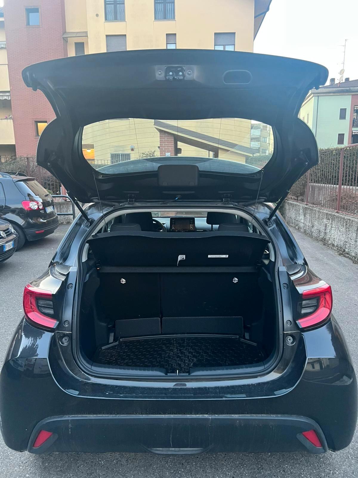 Toyota Yaris 1.5 Hybrid 5 porte Trend