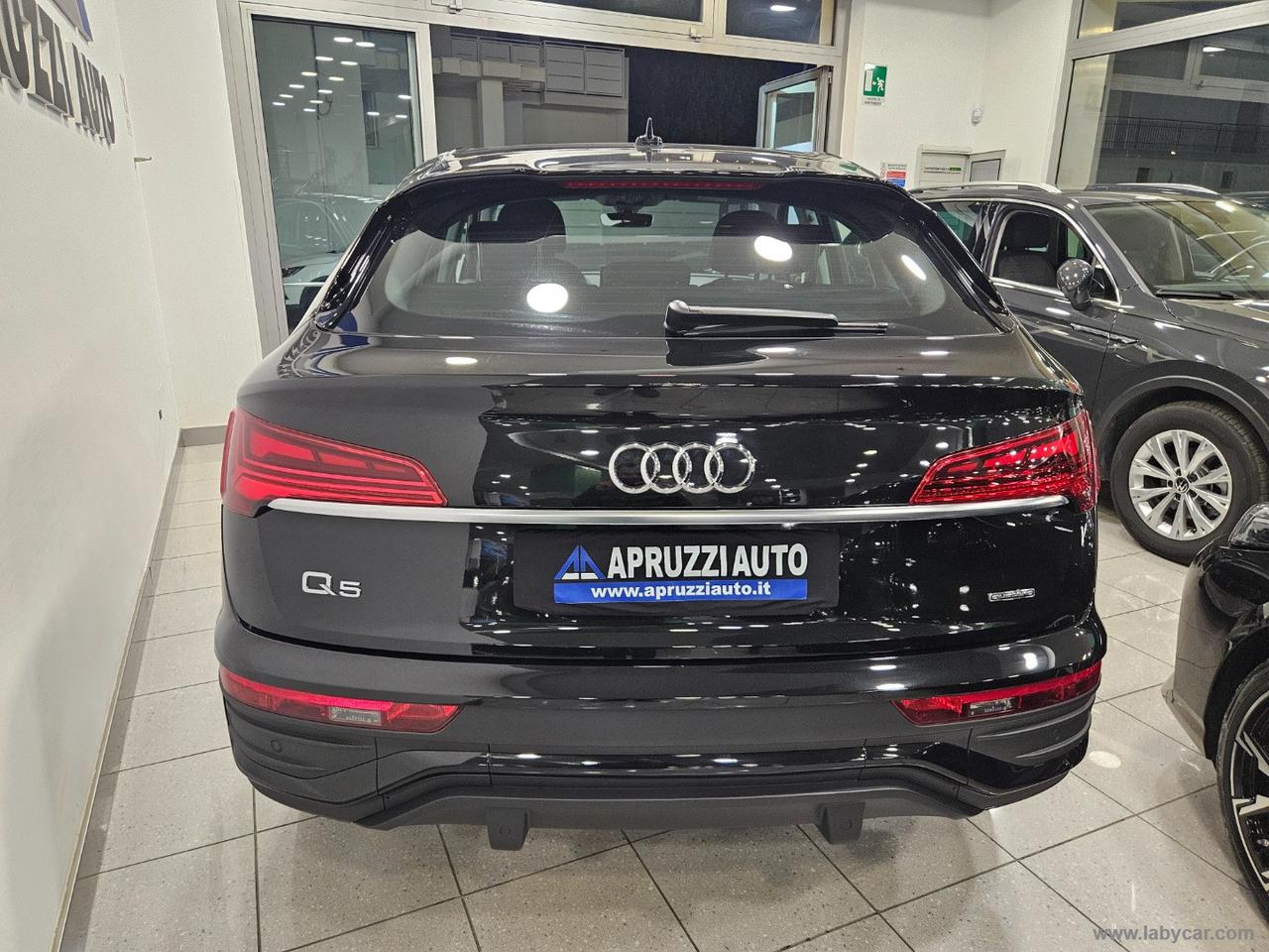 AUDI Q5 SPB 40 TDI quattro S tr. Busin. Adv.