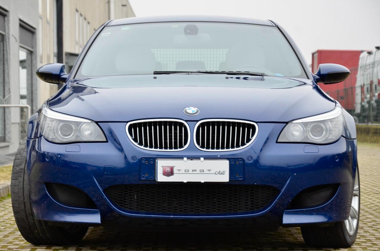 BMW M5 5.0 V10 TOURING 507cv, UFF ITALIANA, SERVICE BMW, INTERLAGOS BLAU, PERMUTE