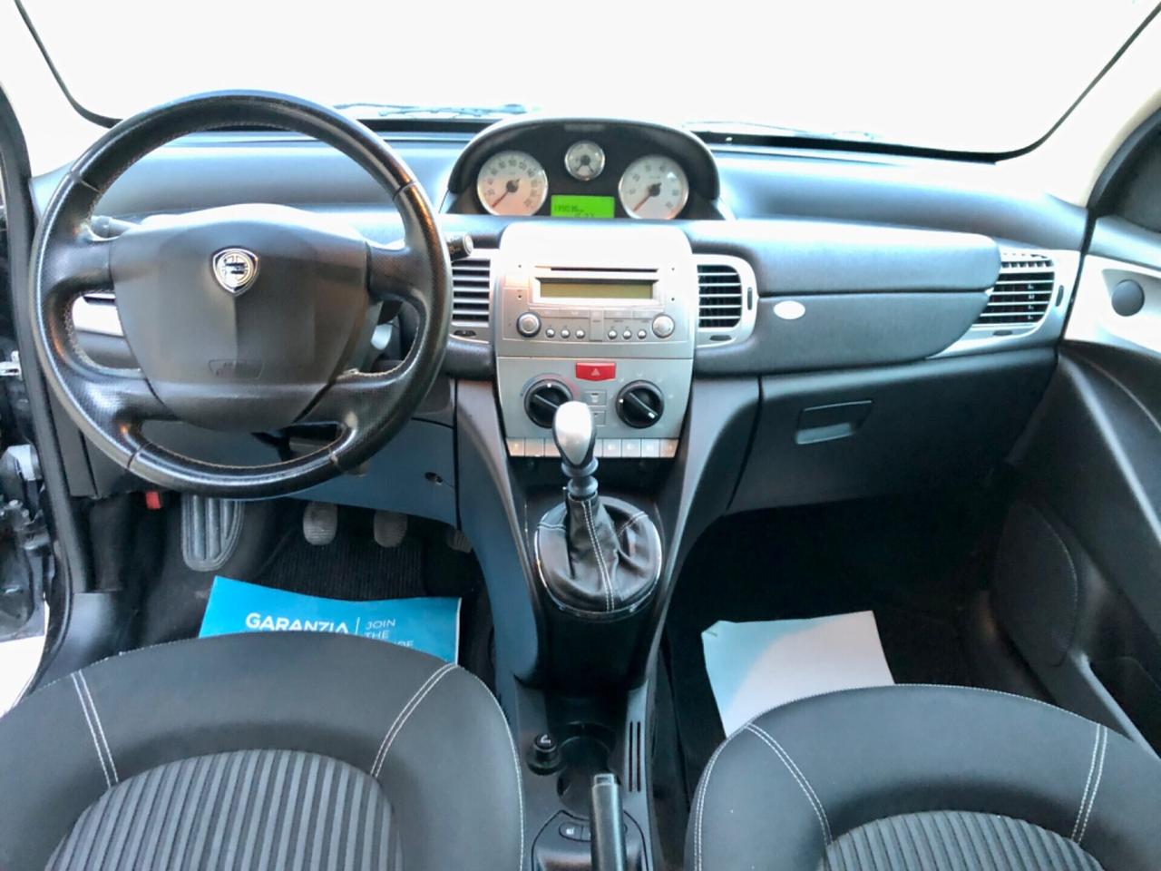 Lancia Ypsilon 1.2 Momo Design 60CV