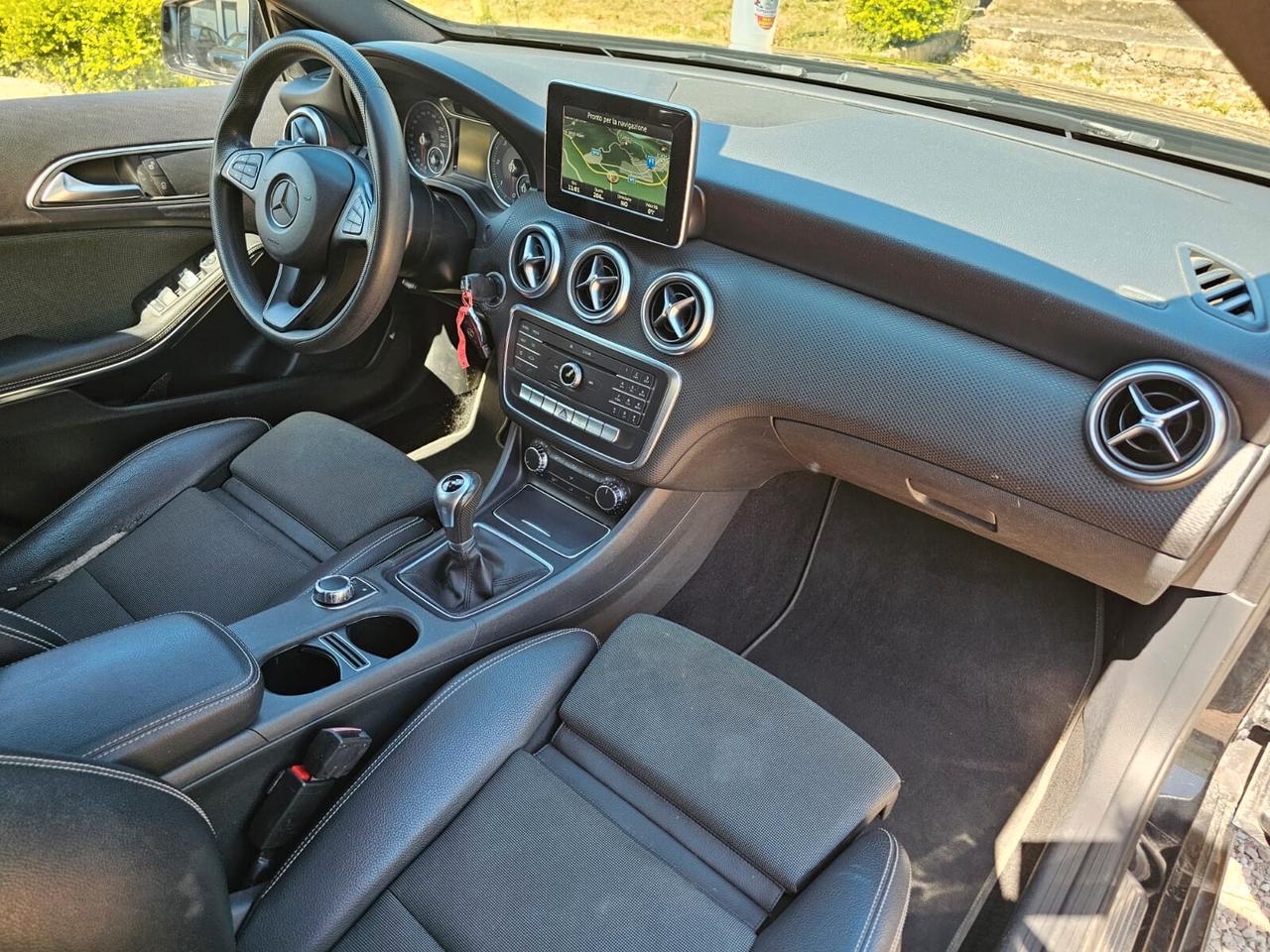 Mercedes-benz A 180 A 180 d Executive