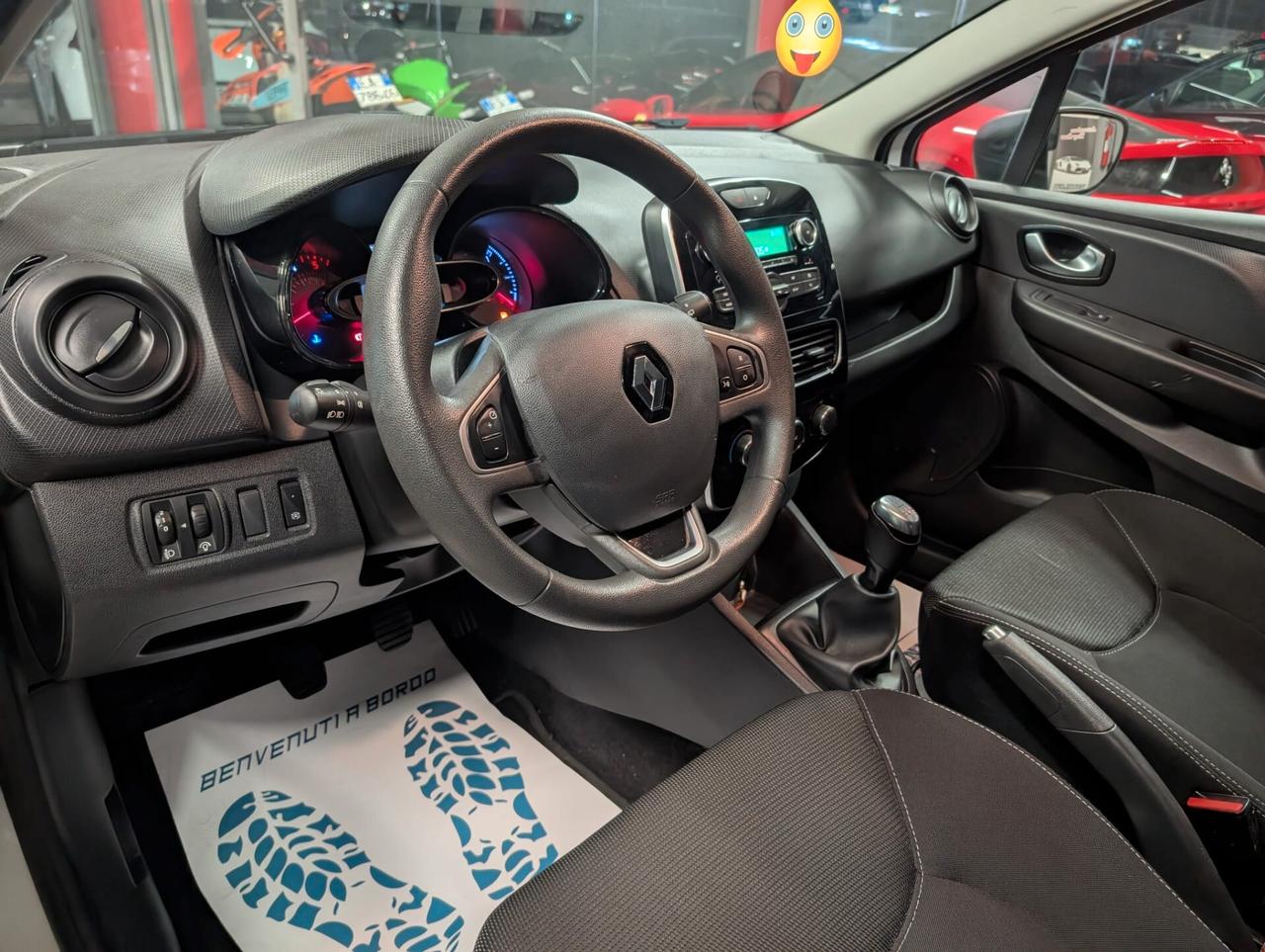 Renault Clio 2 POSTI AUTOCARRO +IVA