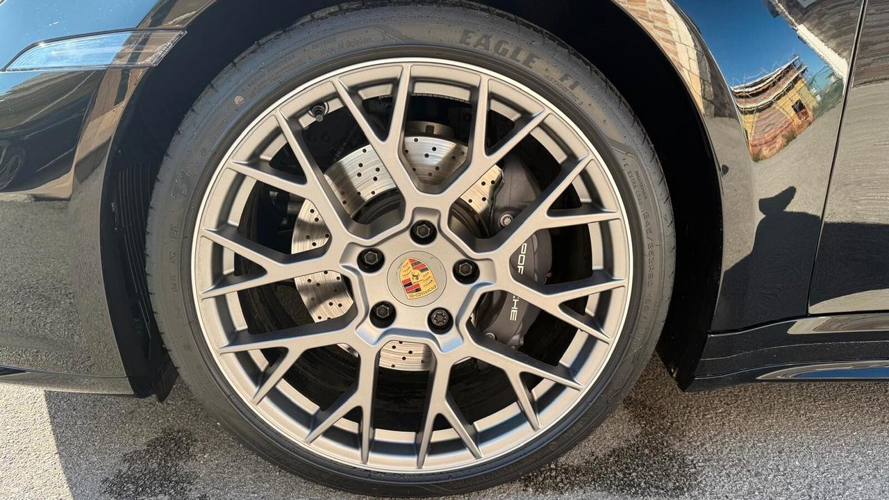 PORSCHE 911 CARRERA CABRIO 2025