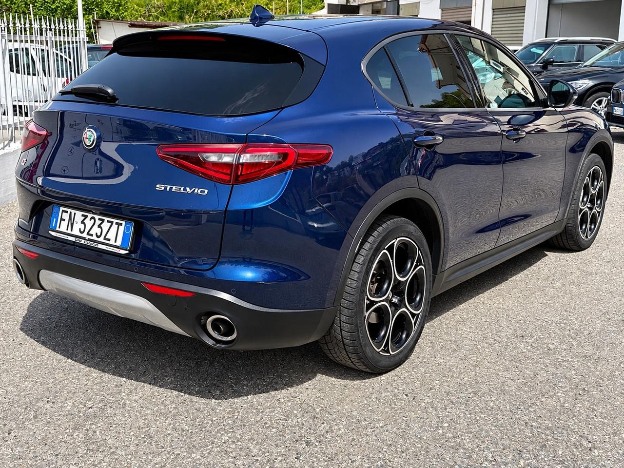 Alfa Romeo Stelvio 2.2 Turbodiesel 210 CV AT8 Q4 Executive