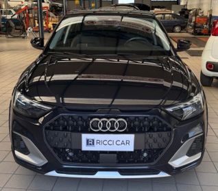 AUDI A1 citycarver 30 TFSI Identity Contrast