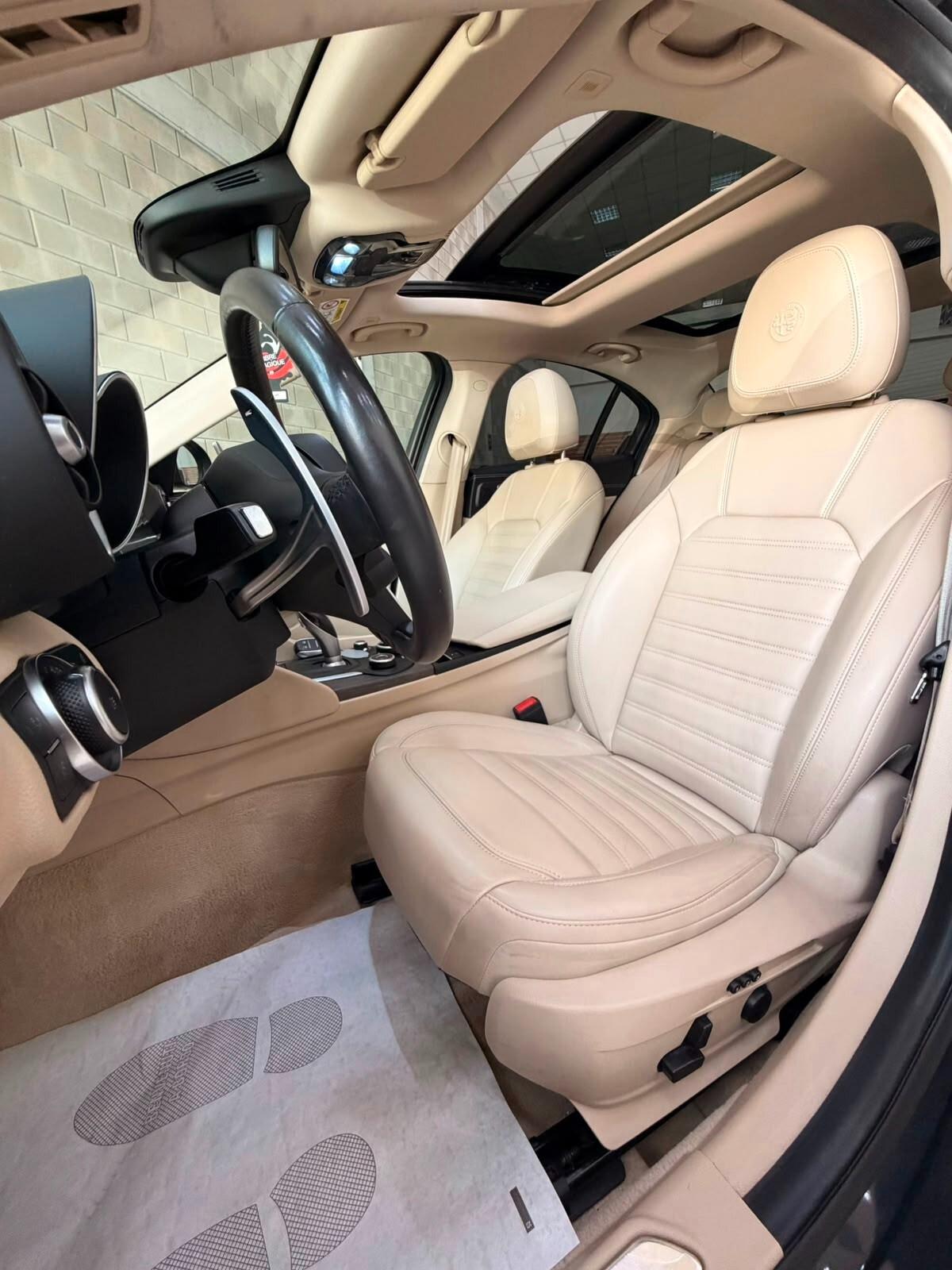 Alfa Romeo Giulia 2.2 190 CV AT8 Lusso - Tetto - Pelle