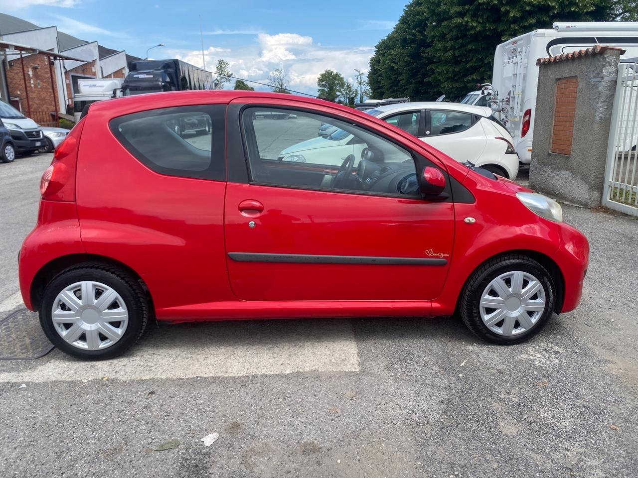 Peugeot 107 1.0 68CV 3p. Plaisir