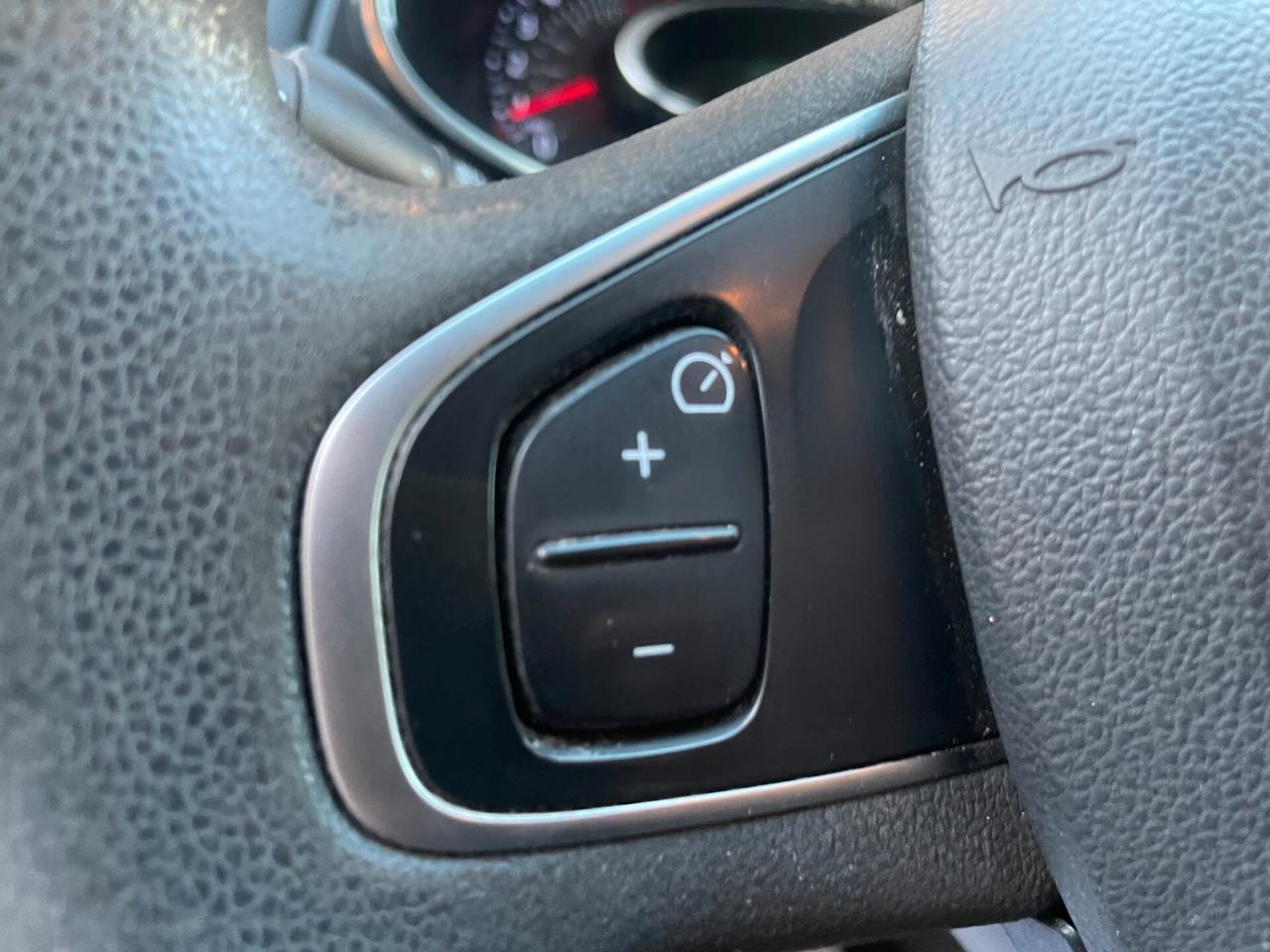 Renault Clio NEOPATENTATI - GPL