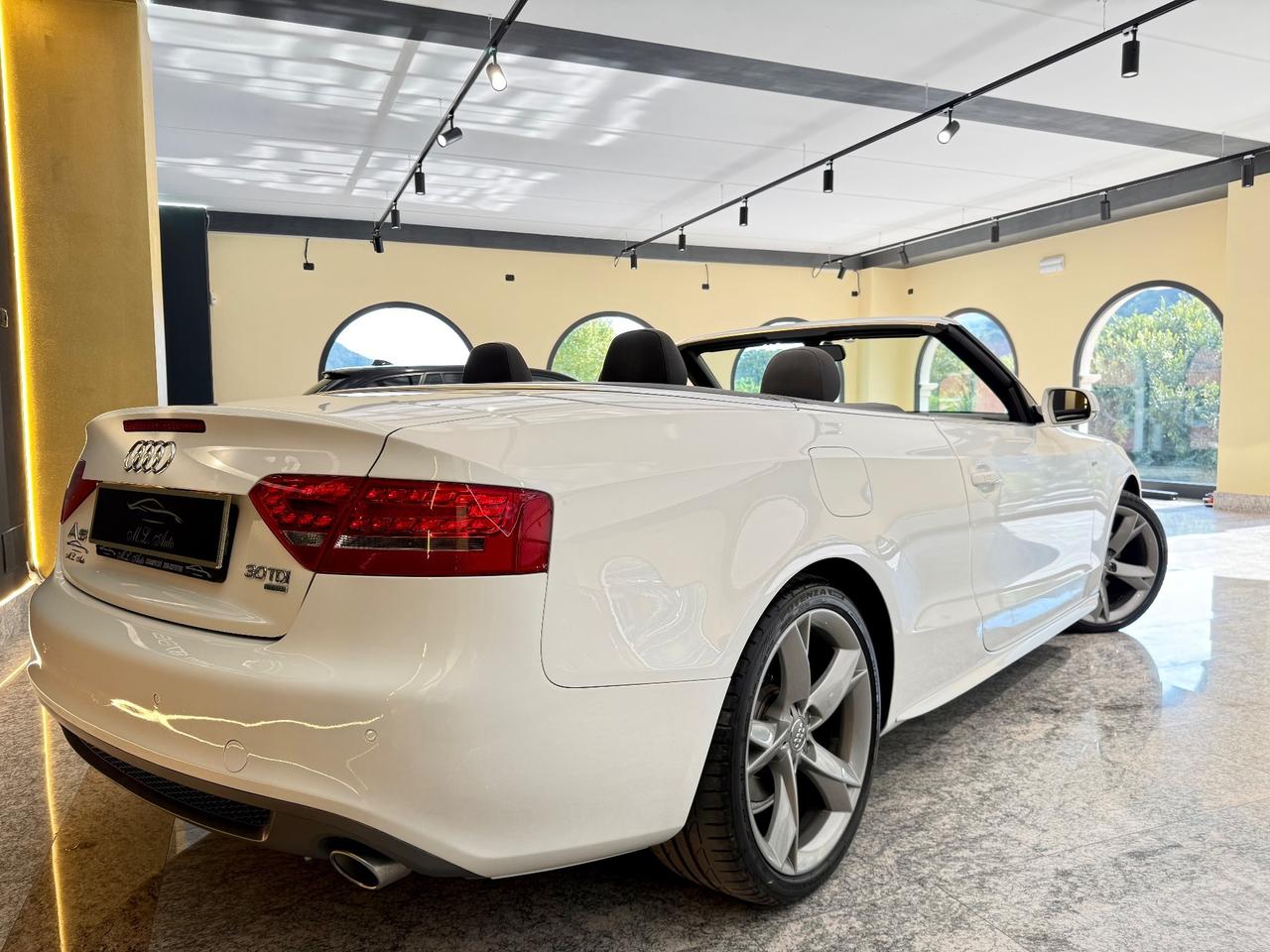 Audi A5 Cabrio 3.0 V6 TDI quattro S-Line