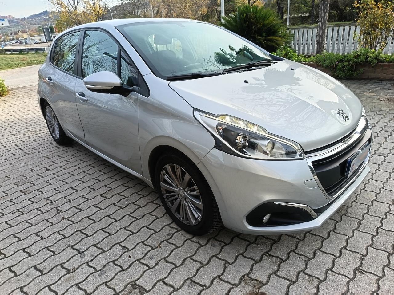 PEUGEOT 208 1° serie PureTech 82 5p. GPL Allure