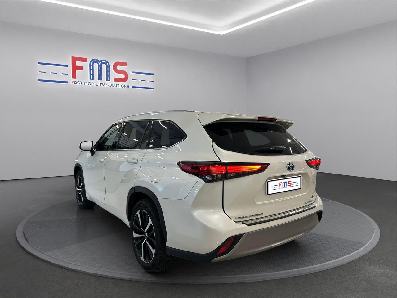Toyota Highlander 2.5h Executive e-cvt