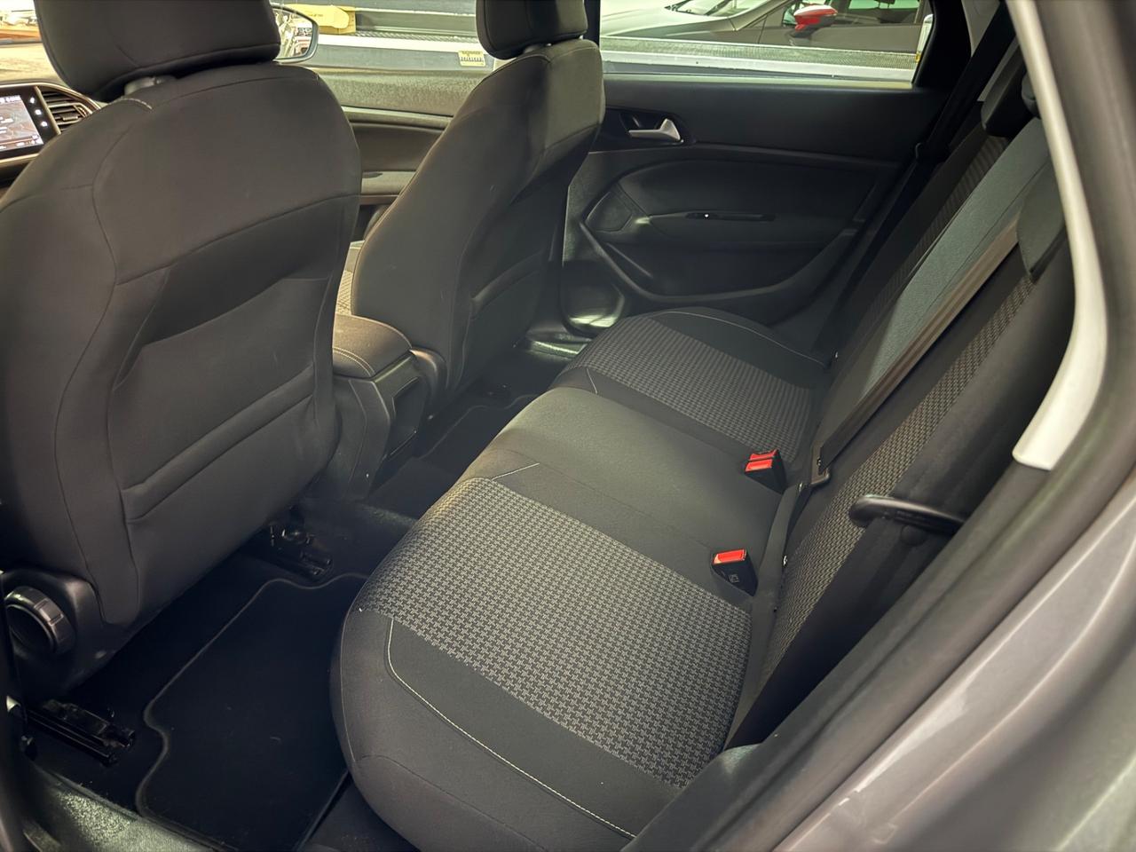 Peugeot 308 BlueHDi 100 S&S SW Business