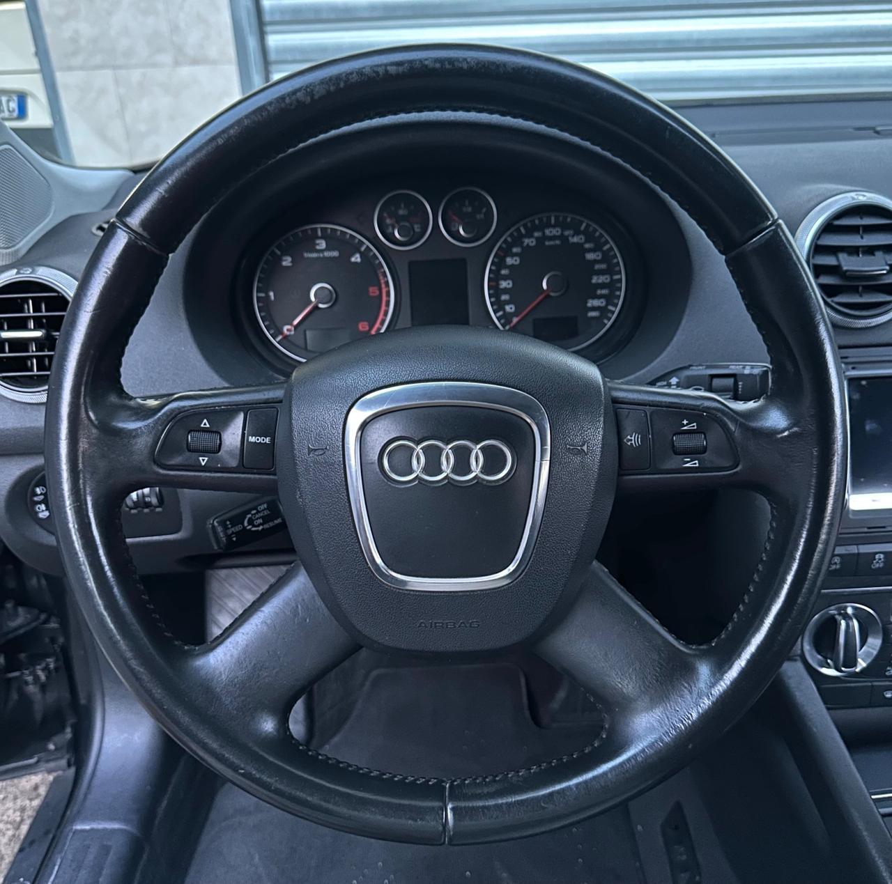 Audi A3 SPB 1.6 TDI 105cv CR Attraction