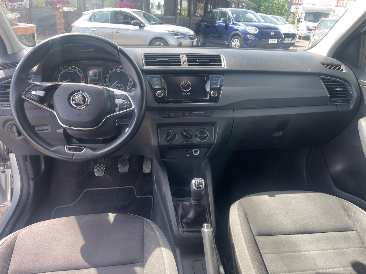 Skoda Fabia 1.0 MPI 60 CV Design Edition