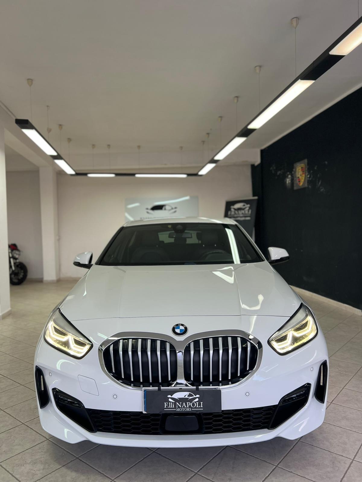 Bmw 116 116d 5p. Msport