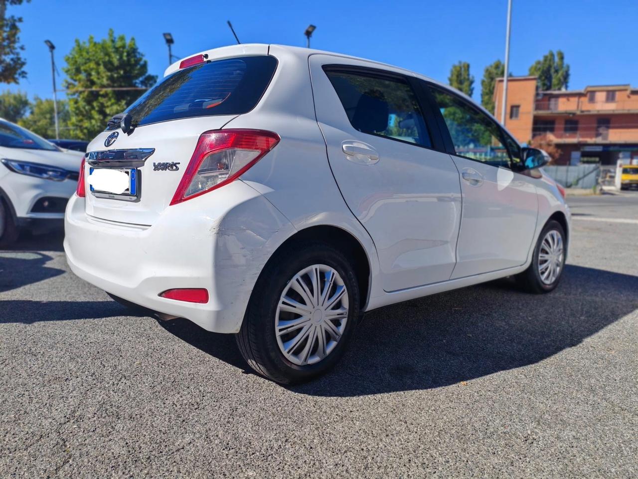 Toyota Yaris 1.0 5 porte Active