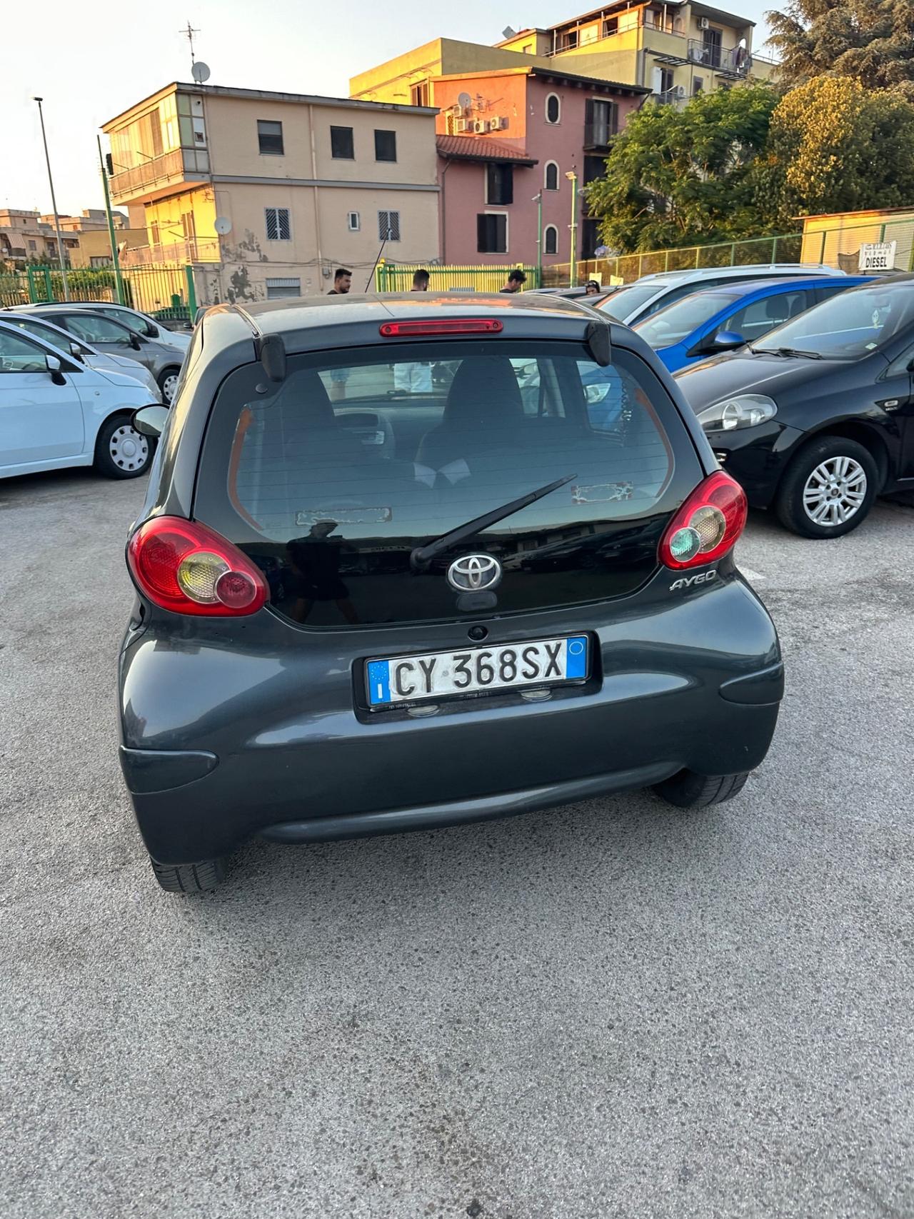 Toyota Aygo 1.0 12V VVT-i 5 porte Sol