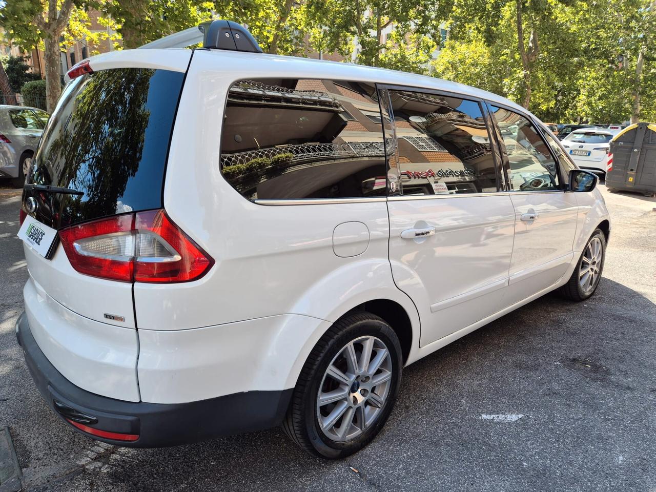 Ford Galaxy 2.2 TDCi 175 CV Ghia DPF