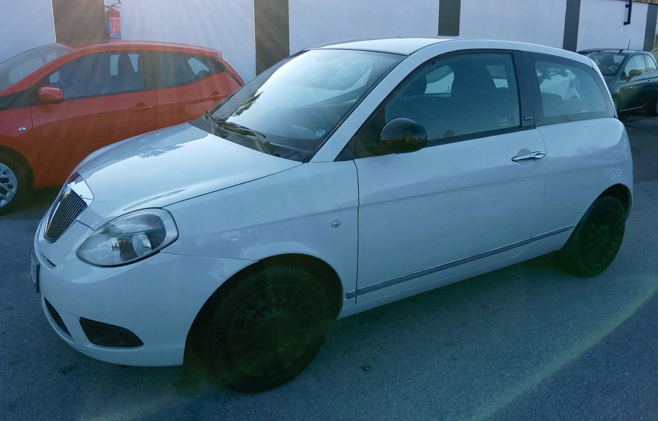 Lancia Ypsilon 1.2 DIVA