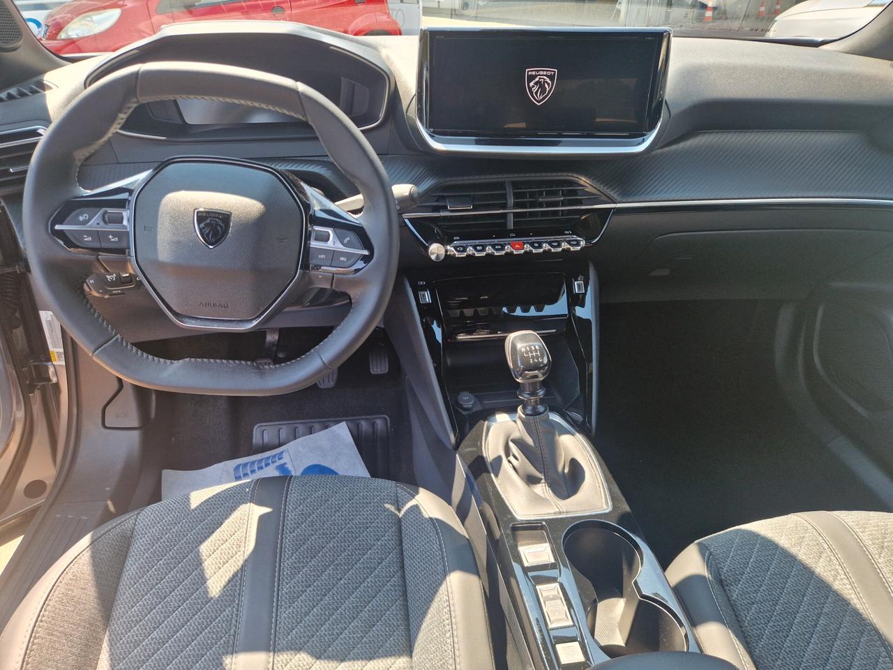 Peugeot 2008 PureTech 100 S&S Allure