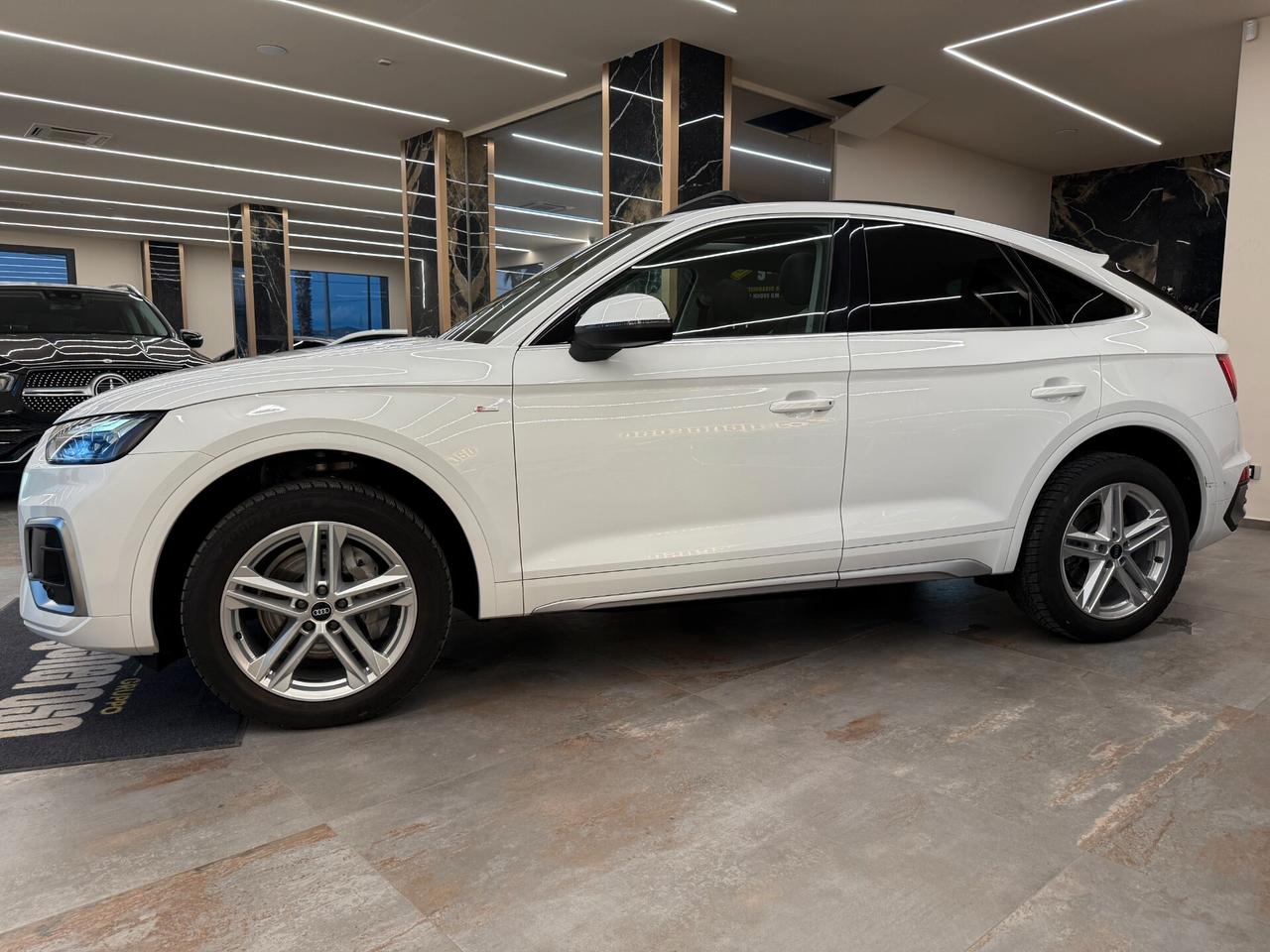 Audi Q5 SPORTBACK SPB 40 TDI quattro S line plus
