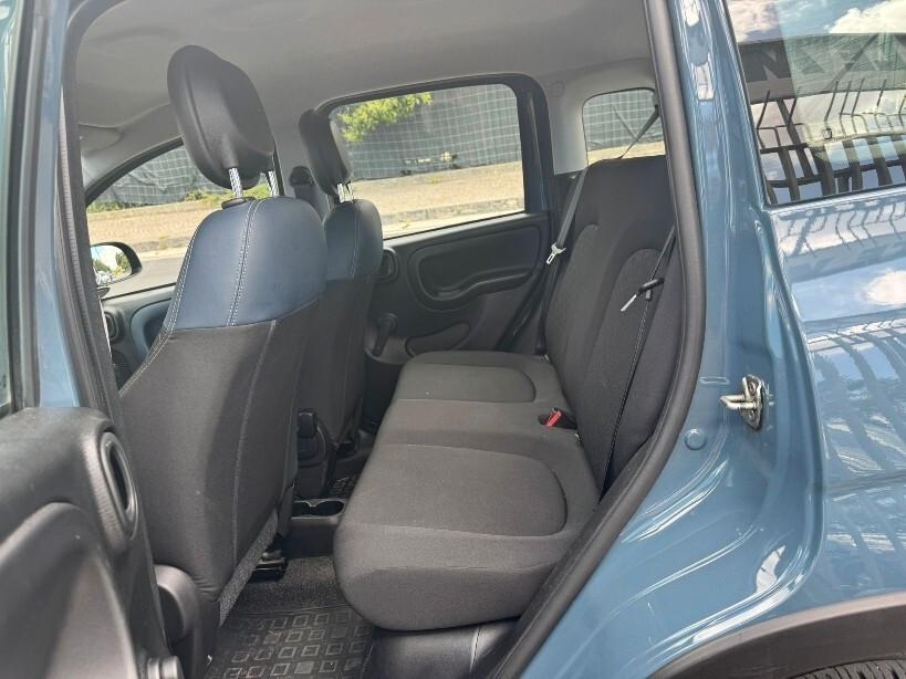 Fiat Panda 1.0 FireFly Hybrid GPL CROSS