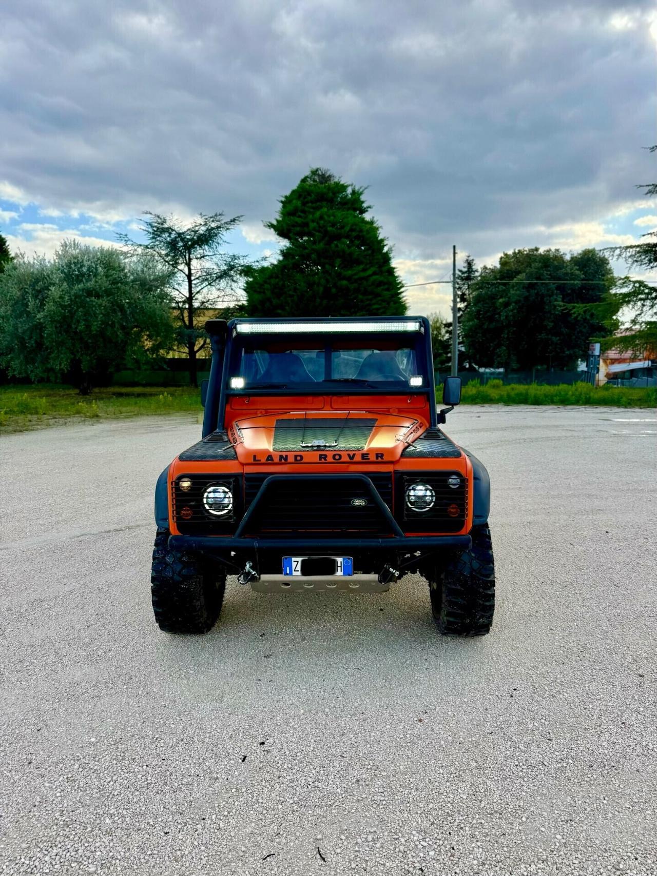 Land Rover Defender Pick-up 2.0 benzina 73mila KM