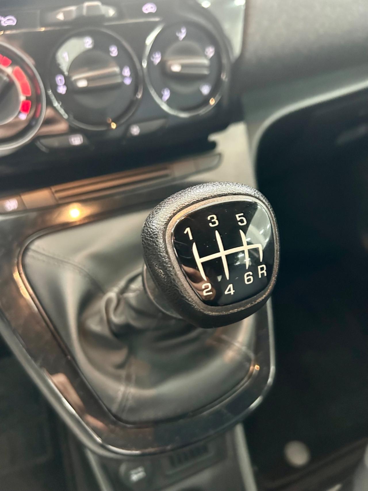 Lancia Ypsilon 1.0 FireFly S&S Hybrid FINANZIABILE