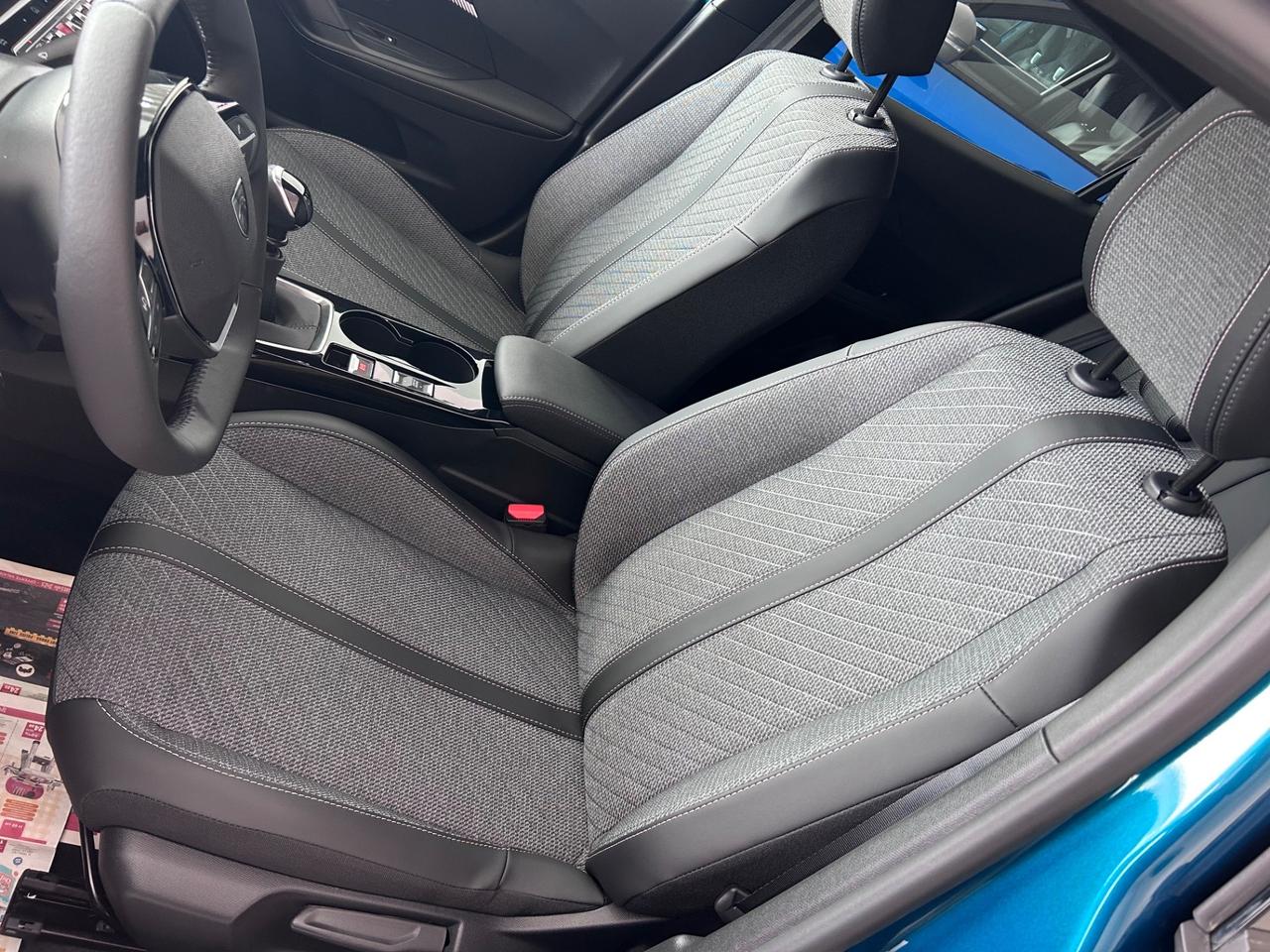 Peugeot 2008 PureTech 100 S&S Allure KM0