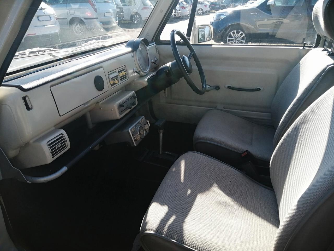 Nissan PAO 1.0 B - GUIDA A DESTRA