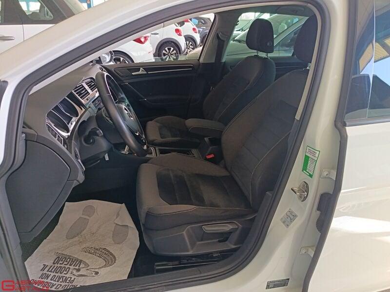 Volkswagen Golf 1.6 TDI Highline DSG BlueMotion Technol.