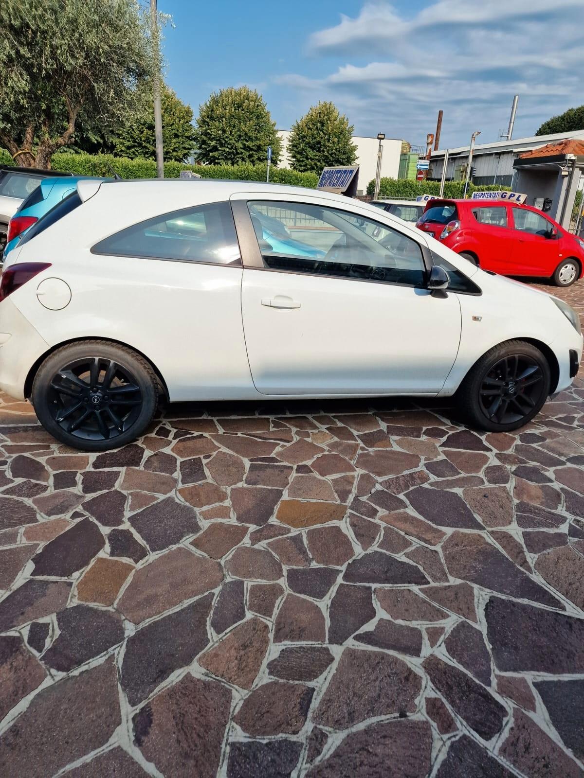 Opel Corsa 1.3 CDTI 95CV F.AP. 3 porte b-color