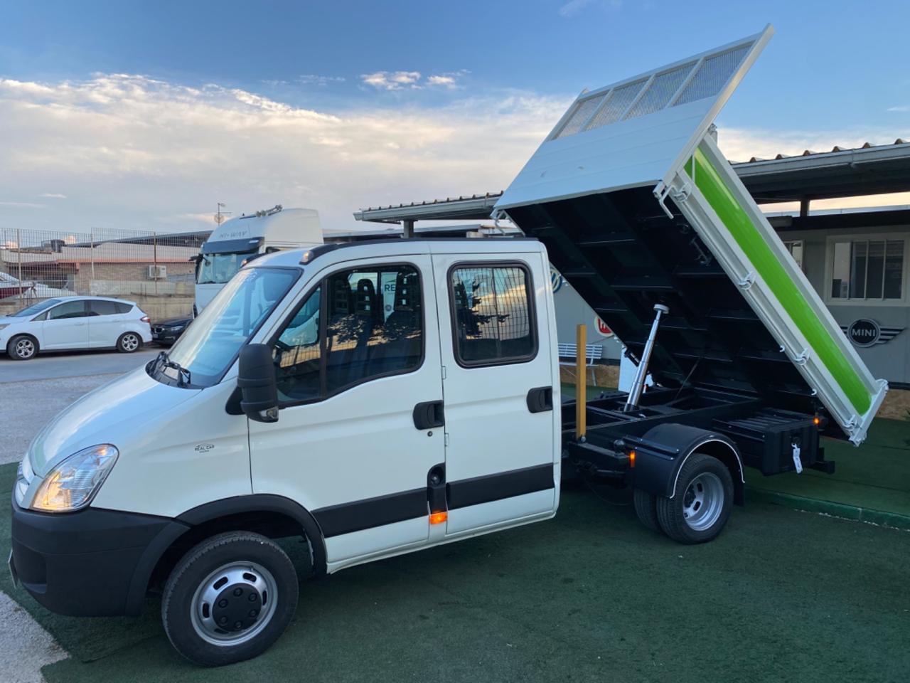 Iveco Daily 35C12 Posti 7 Ribaltabile Trilaterale