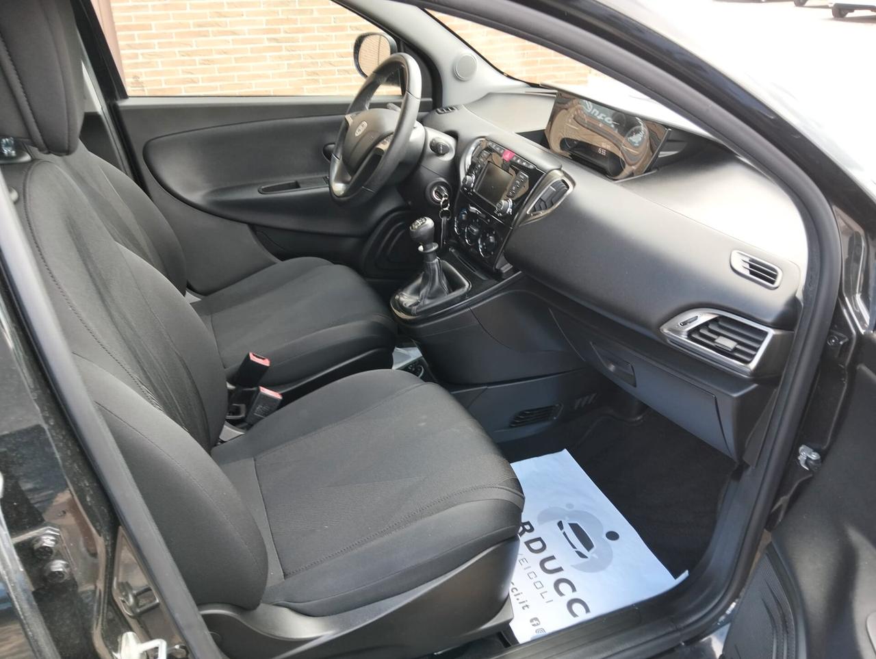 Lancia Ypsilon 1.2 69 CV 5 porte GPL Ecochic Gold