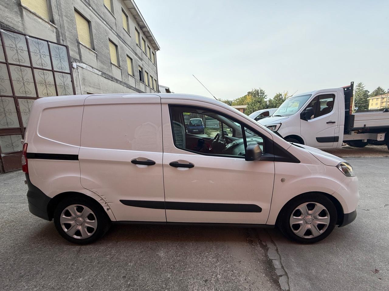 Ford Transit Courier 1.5 TDCi 100CV Van Trend